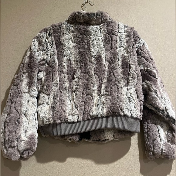 Fur jacket - Picture 2 of 3